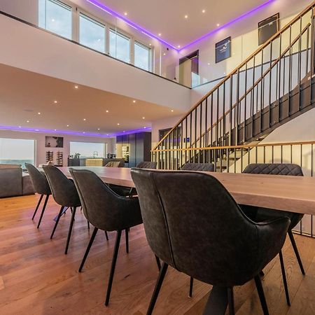 Moderne Villa Mit Whirlpool Und Heimkino Валдкирхен Екстериор снимка