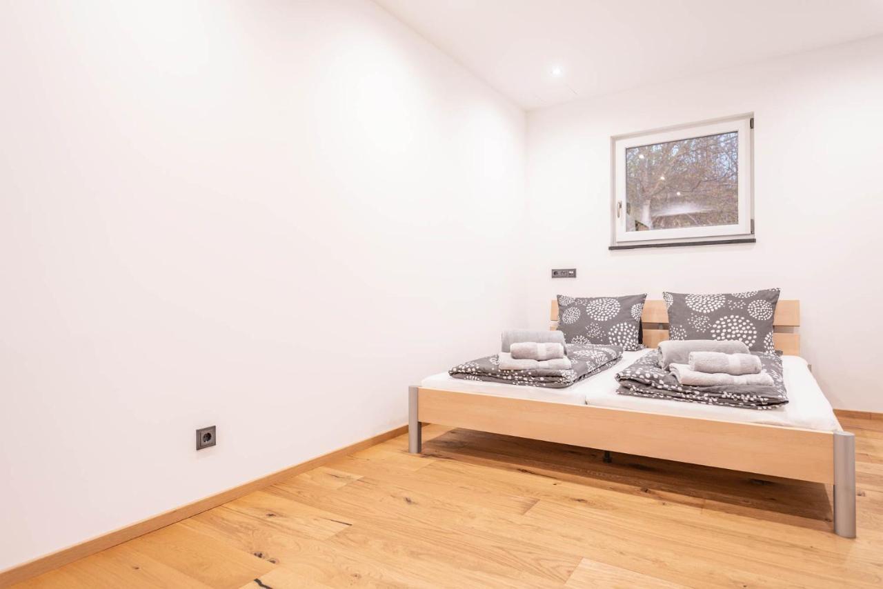 Moderne Villa Mit Whirlpool Und Heimkino Валдкирхен Екстериор снимка
