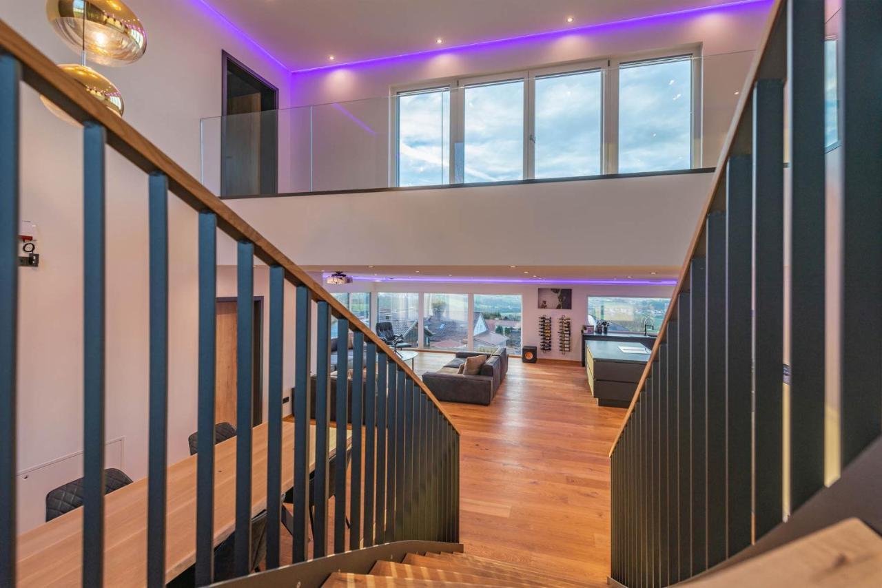 Moderne Villa Mit Whirlpool Und Heimkino Валдкирхен Екстериор снимка