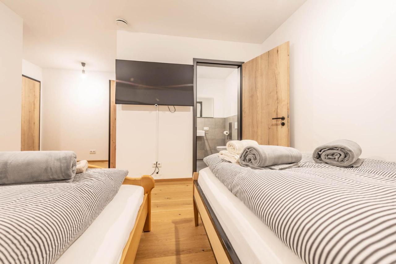 Moderne Villa Mit Whirlpool Und Heimkino Валдкирхен Екстериор снимка